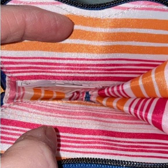 combo:Whirly RFID Wristlet Wallet; Heart in🍑Peach Sorbet & 1.5in crossbody strap - Picture 8 of 9